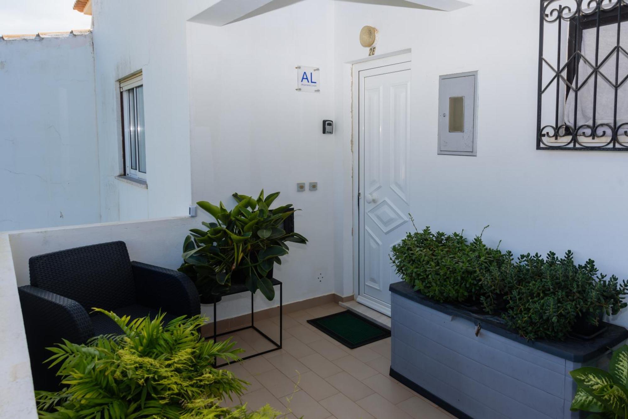 Hillside Studio With Sea View & Fibre Internet Albufeira Extérieur photo